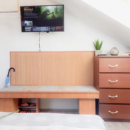 Castle View Apartment *